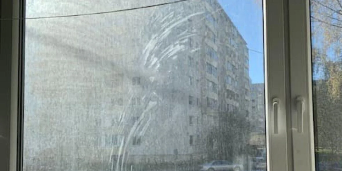 До: Мытьё окон. Разводы и налёт на стекле